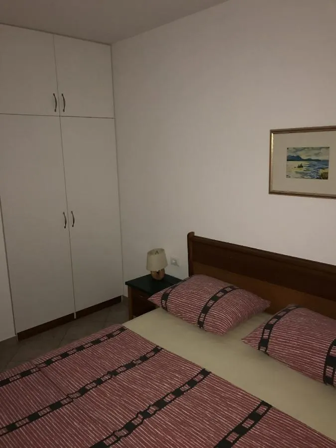 Apartment In Sukosan With Balcony, Air Conditioning, Wifi