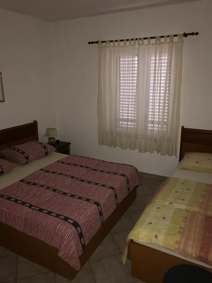 Apartment In Sukosan With Balcony, Air Conditioning, Wifi